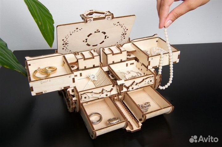 Деревянный конструктор ugears Антикварная Шкатулка