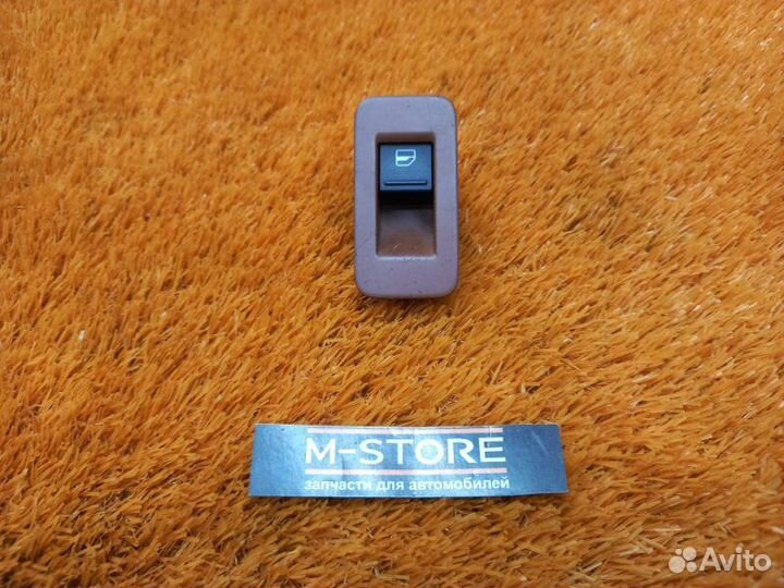 Кнопка стеклоподъемника задняя левая Volkswagen