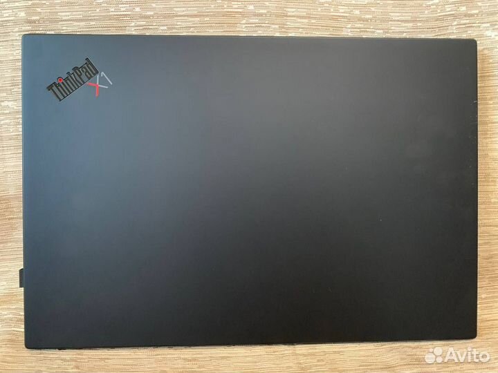 С дефектом Lenovo ThinkPad X1 Extreme G3 i9/32/1TB