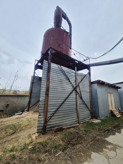 Здание, 1052 м²