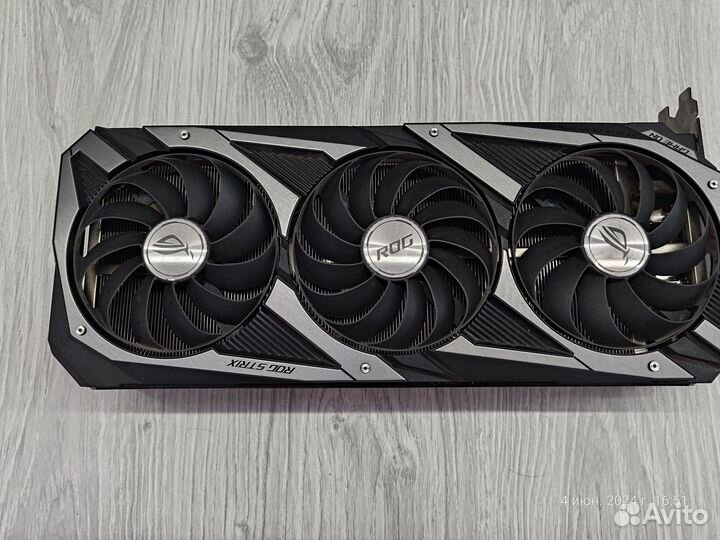 Видеокарта Asus ROG strix RTX 3070 OC (8 GB)