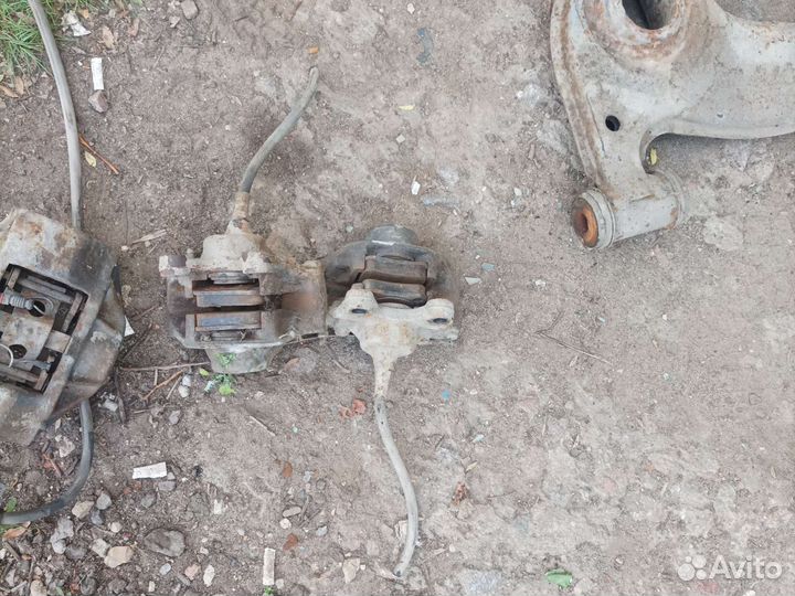 Суппорт передний перед,зад Mercedes W140