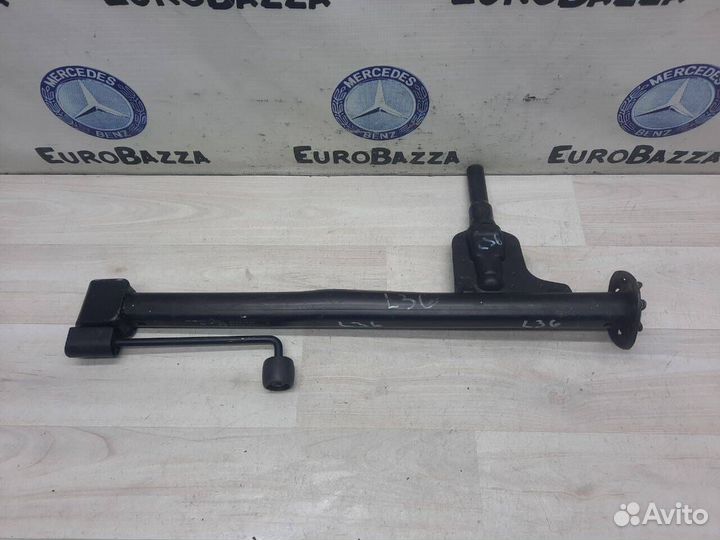 Домкрат Mercedes W220