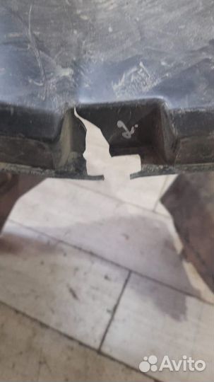 Подкрылок передний правый Renault Duster С 2011 По