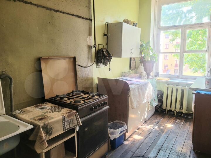 Комната 36 м² в 4-к., 5/5 эт.