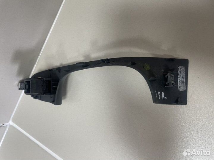 Накладка стеклоподъемника задняя правая Volkswagen