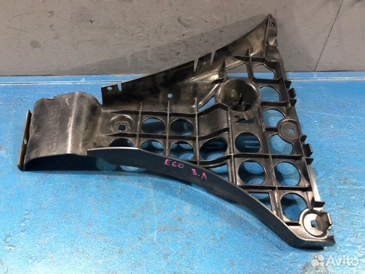 Крепление бампера заднее левое Bmw 5 E60 Рест