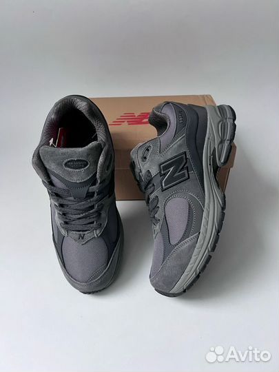 New balance 2002r зимние