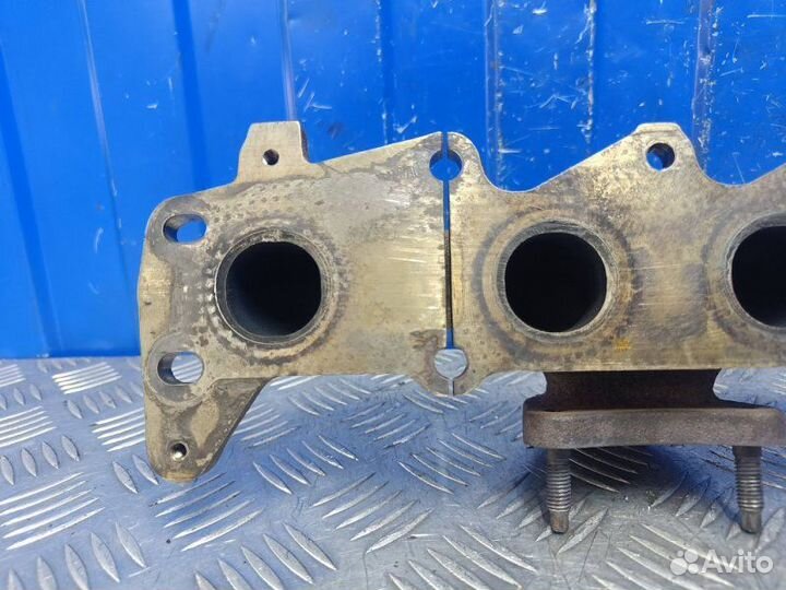 Коллектор выпускной Volvo V40 2 1.6 B4164T 2014