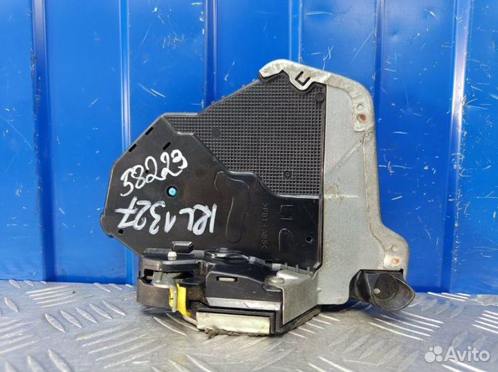 Замок передний левый Suzuki Grand Vitara 1 2008