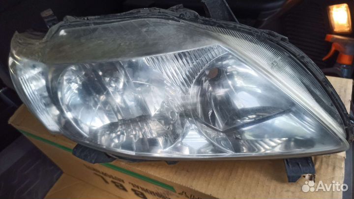 Фара правая corolla 150