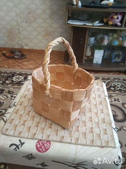 Корзинка плетенная малая