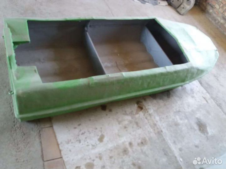 Лодка Романтика