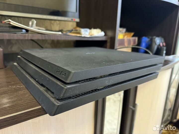 Sony playstation 4 pro 1tb 2 геймпада