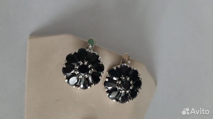 Комплекты 18.5 и 19 р.Турмалин-Шерл(4.5 Ct) Цейлон