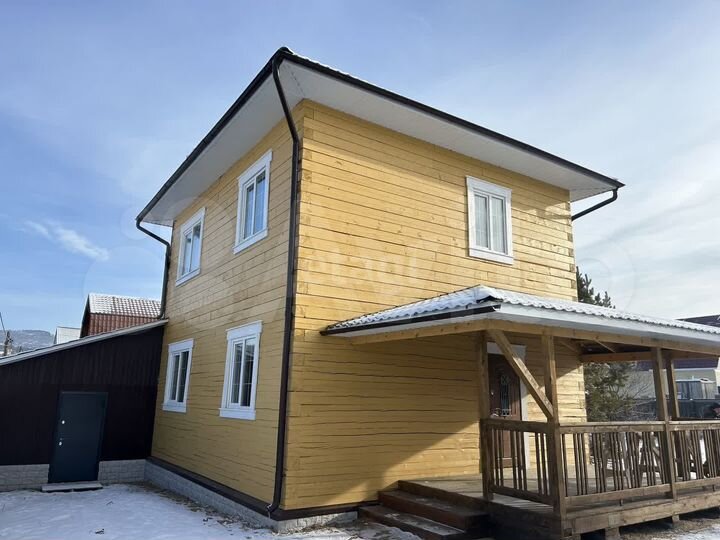 Дом 167,7 м² на участке 8 сот.