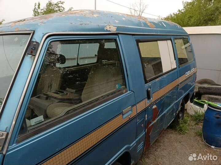 Продам Делику по запчастям