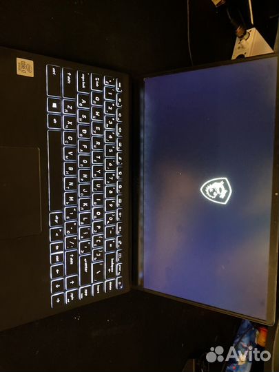 Ноутбук msi modern 14