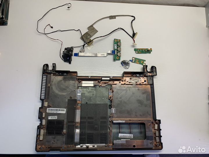 Acer Aspire 4820t (Поддон/шлейфы/остатки)