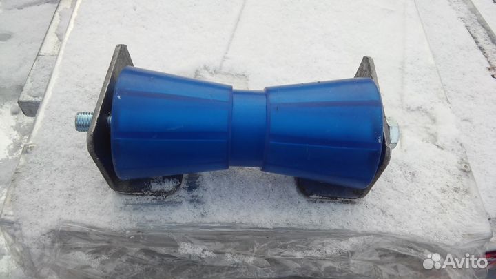 Закатной ролик для лодочного прицепа Дельфин-5