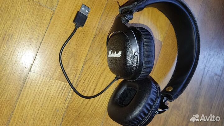 Блютуз наушники Marshall mid