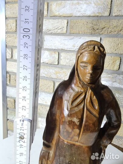 Статуэтка Коллекционная фигурка из дерева Германия