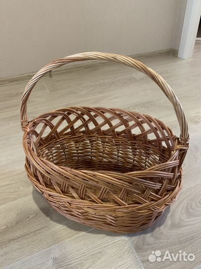 Корзина плетеная