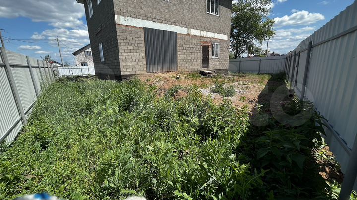 Дом 213 м² на участке 6,3 сот.