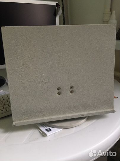 Подставка для книг бесплатно