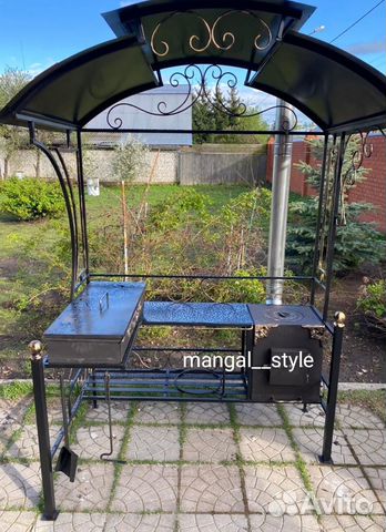 Мангал с крышей