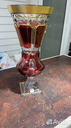 Хрустальная ваза