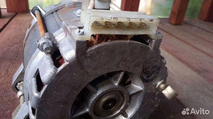 Электродвигатель 220в