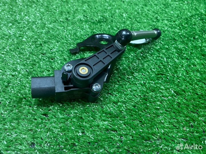 Датчик дорожного просвета Audi Q5 A4 A5 VAG