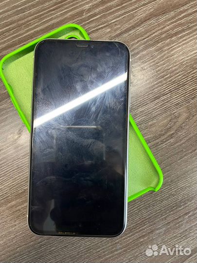 Телефон iPhone xr