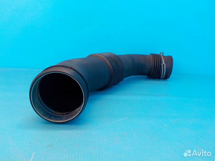 Патрубок воздушного фильтра volkswagen Touareg 200