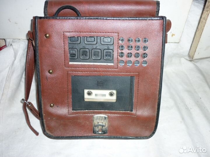 Кассетный диктофон 