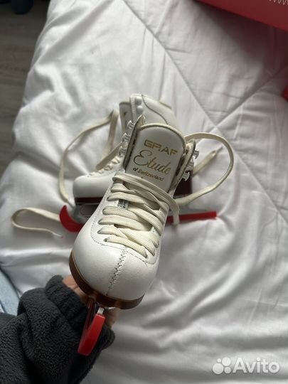 Коньки фигурные