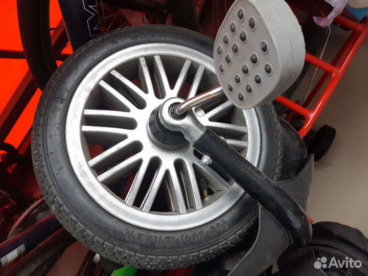 Запчасти,колеса для 3х колесного велосипеда