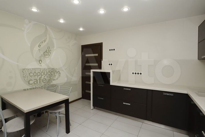 3-к. квартира, 88,3 м², 2/4 эт.