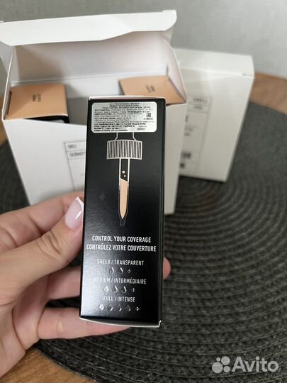 NYX тональная основа новая