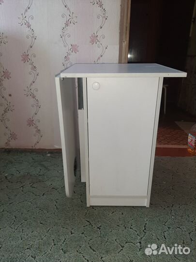 Стол для маникюра бу