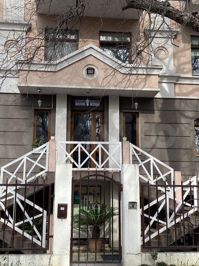 1-к. квартира, 46 м², 1/6 эт.