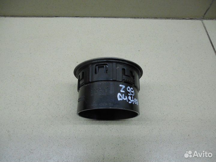 Дефлектор воздушный Duster 2012