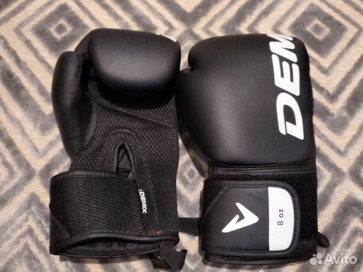 Боксерские перчатки детские 8 oz demix