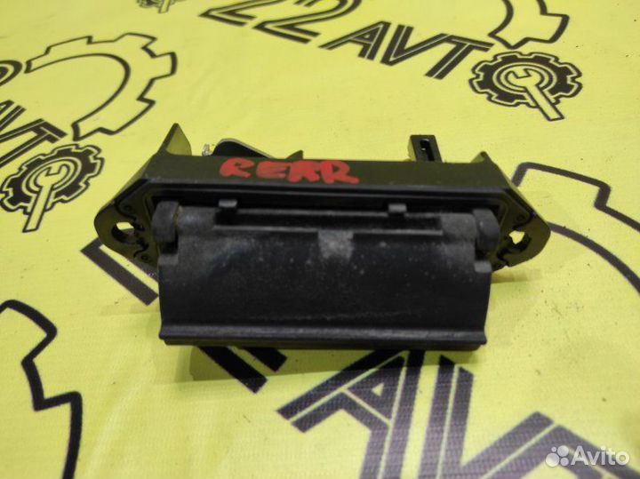 Ручка двери багажника наружняя Toyota Corolla