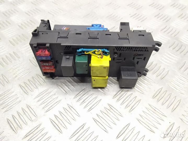 Блок предохранителей Mercedes-Benz E-Класс