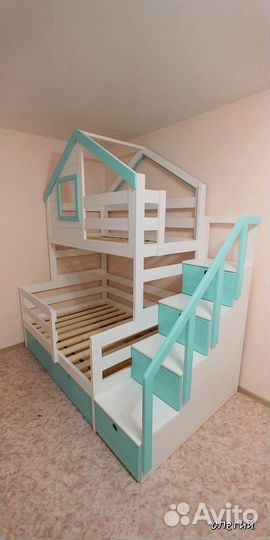 Кровать домик детская