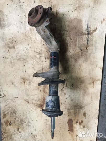 Кулак поворотный левый Chevrolet Lanos Ланос