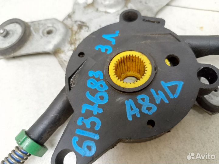 Стеклоподъемник электрический задний левый