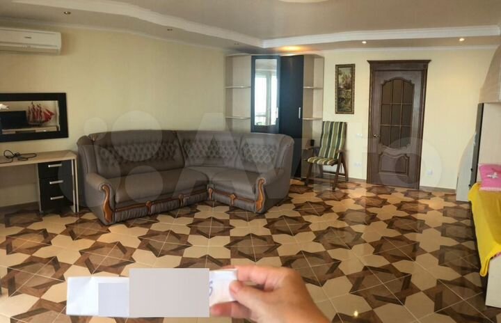 1-к. квартира, 57 м², 2/5 эт.